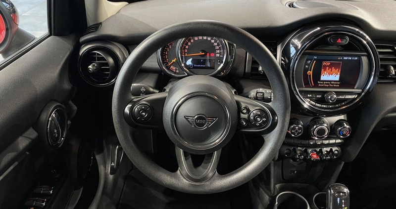 MINI Cooper cena 66900 przebieg: 62400, rok produkcji 2018 z Sianów małe 379